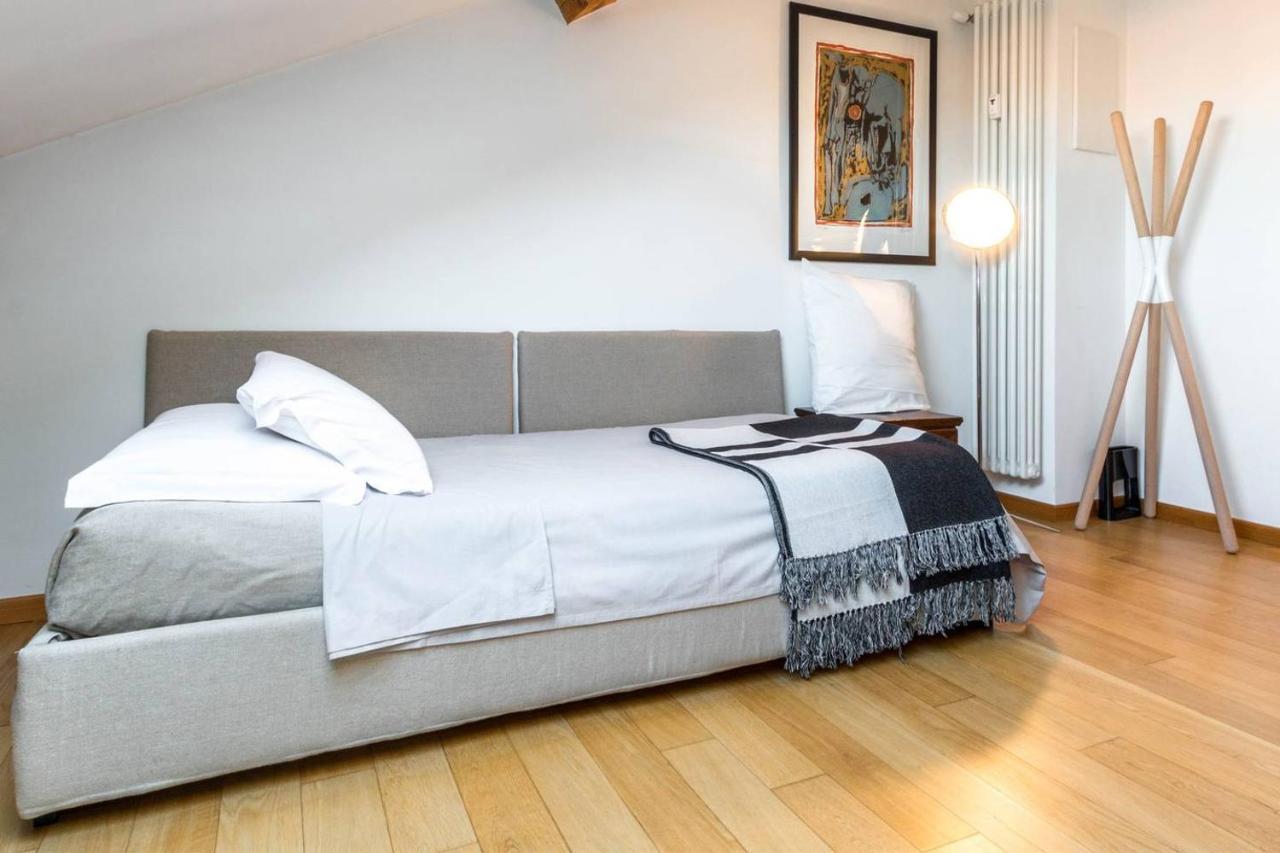 Apartment Altido Lovely Mansard Mailand